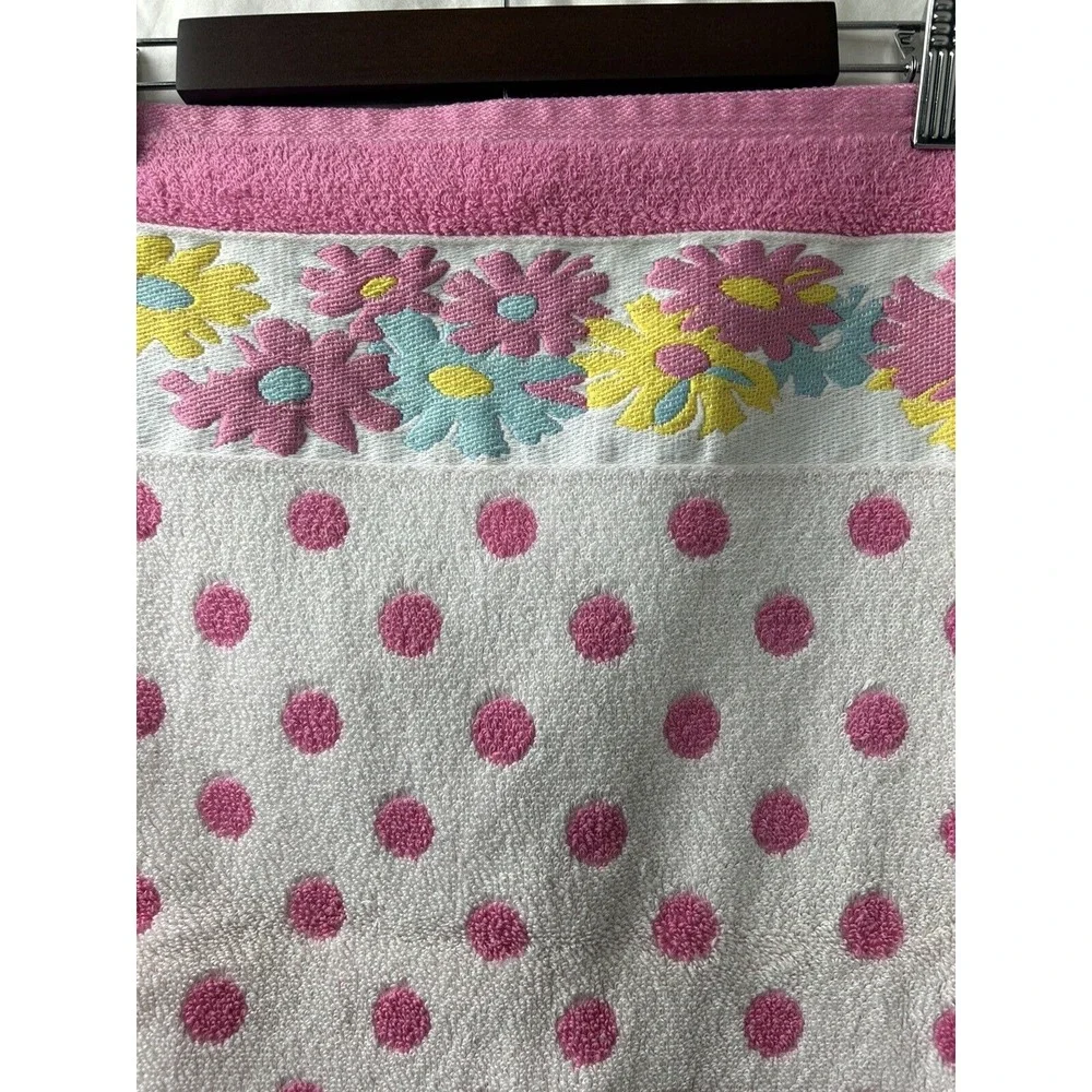 Flower Pink Polka Dots Bath‎ Towel Reversible 48